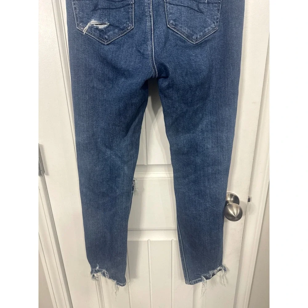 American Eagle Distressed Ripped Mom Jeans Medium Wash Floral Embroidered 2R